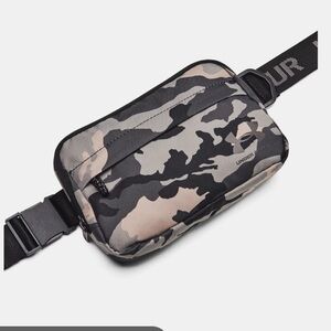 UA Loudon Printed
Waist Bag Crossbody